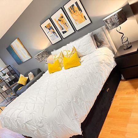Perfectly Located City Centre Studio Apartment - West One With Free Wifi, Gym Access, Netflix Sheffield Luaran gambar