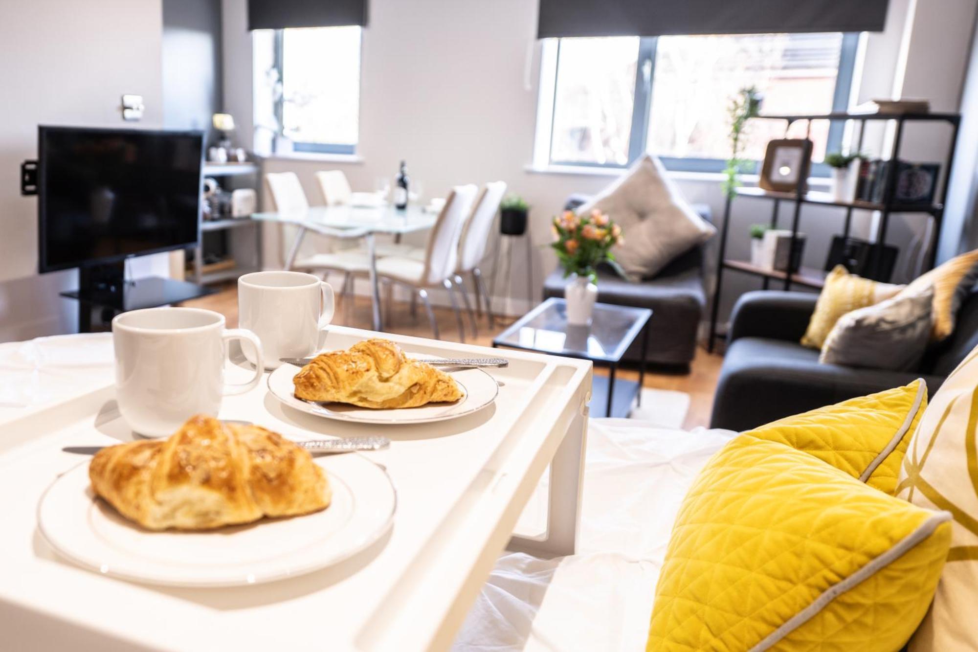 Perfectly Located City Centre Studio Apartment - West One With Free Wifi, Gym Access, Netflix Sheffield Luaran gambar