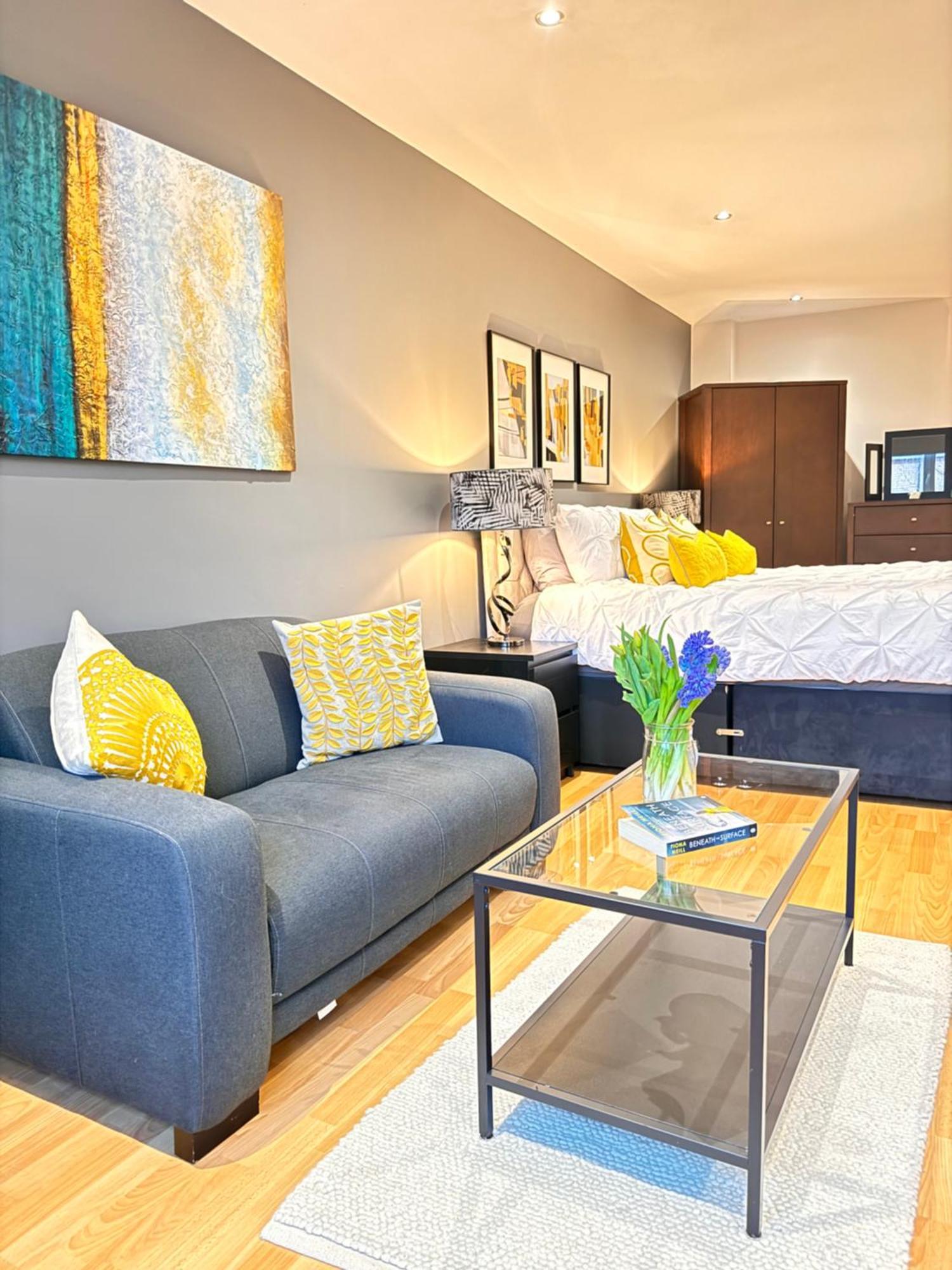 Perfectly Located City Centre Studio Apartment - West One With Free Wifi, Gym Access, Netflix Sheffield Luaran gambar