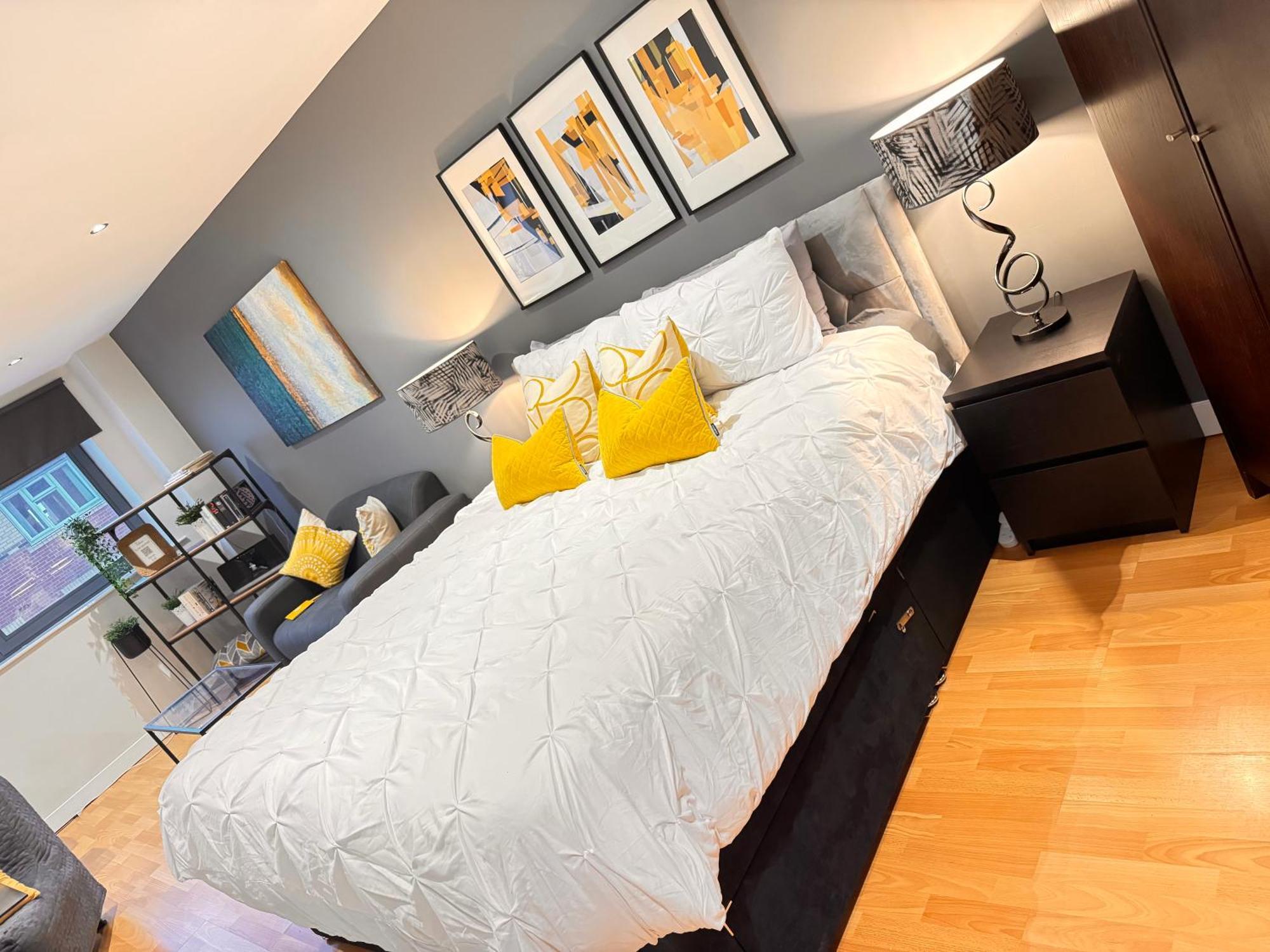 Perfectly Located City Centre Studio Apartment - West One With Free Wifi, Gym Access, Netflix Sheffield Luaran gambar